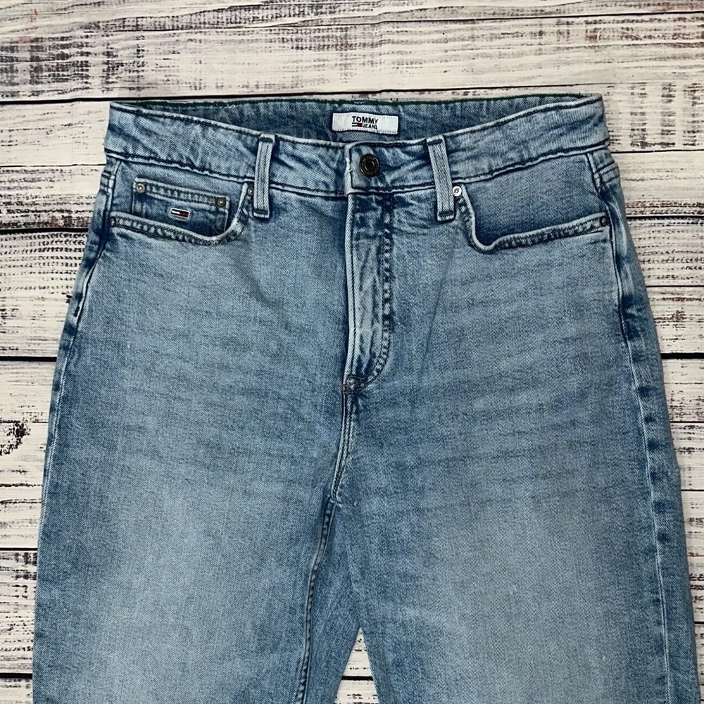 Tommy Hilfiger Julie Ultra High Rise Distressed Jeans Sz.‎ 30